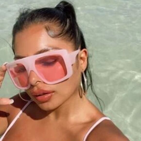 BRAND New Super Sized Sunglasses pink - Picture 7 of 8